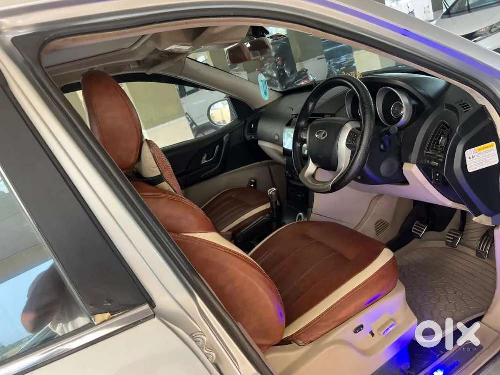 Mahindra Xuv500 2.2 W10 2015