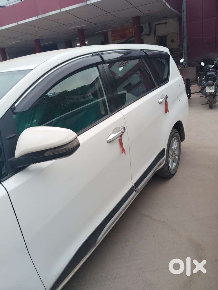 Toyota Innova Crysta 2.4 G Mt 8s, 2018, Diesel