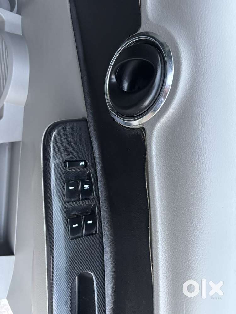 Mahindra Nuvosport N8, 2016, Diesel