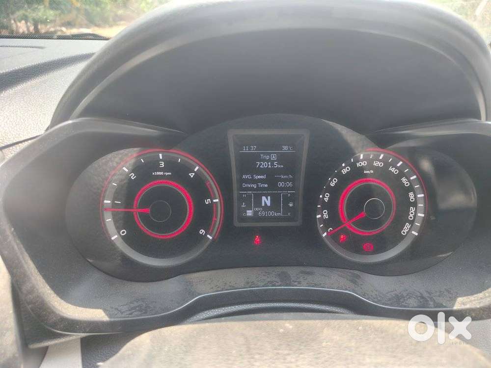Mahindra Xuv300 W8 Option Diesel, 2023, Diesel