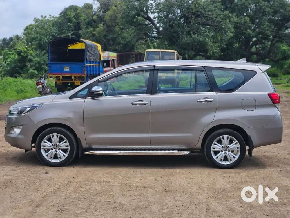 Toyota Innova Crysta 2.4 2016