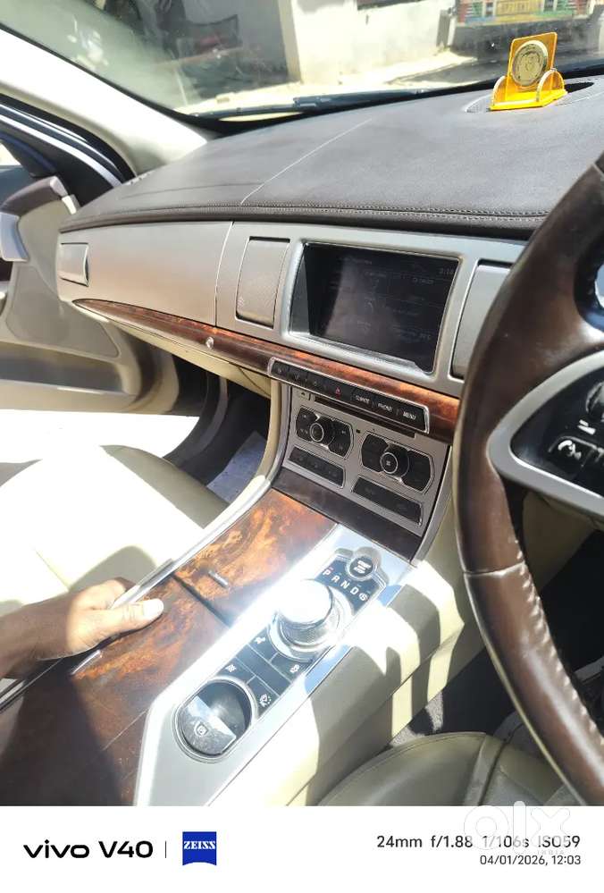 Jaguar Xf 2012 Diesel 110000 Km Driven