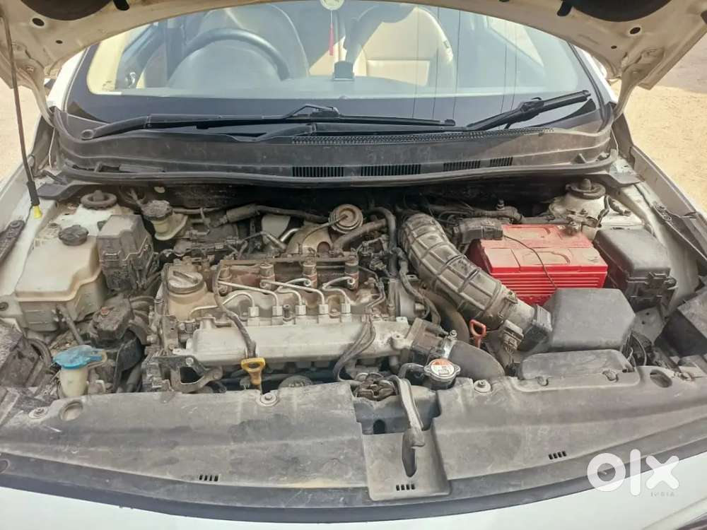 Hyundai Fluidic Verna 2015