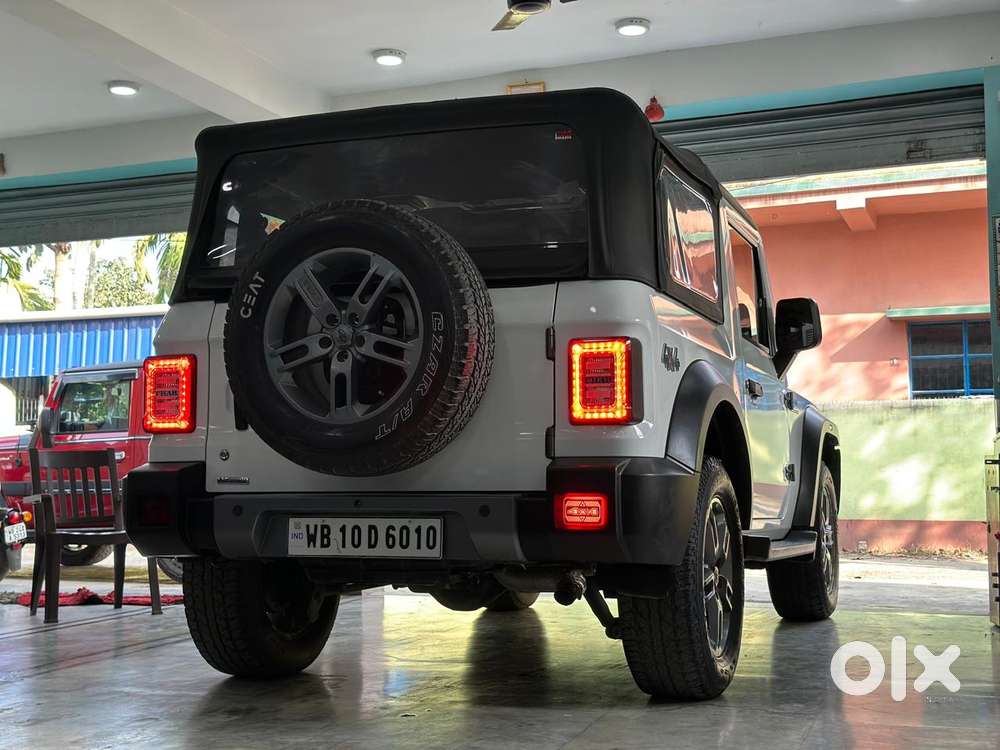 Mahindra Thar Lx 4-str Convertible At, 2022, Diesel