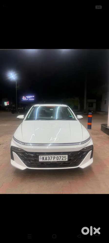 Hyundai Venue Petrol Manual 32000 Km 2024