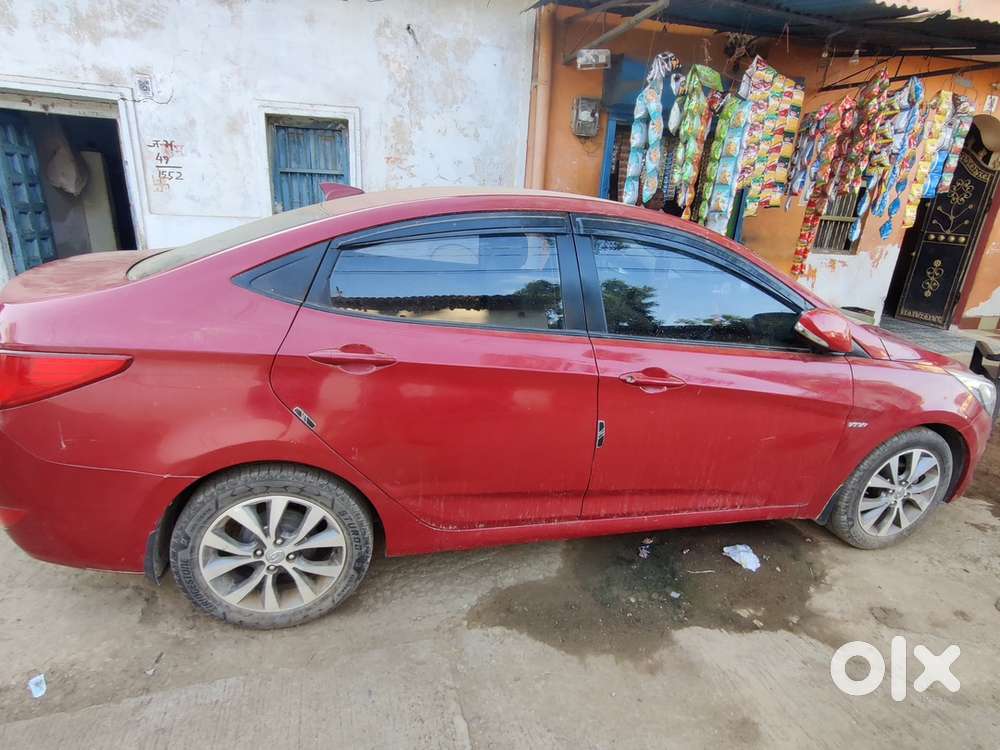 2nd Owner Hyundai Petrol 2017
