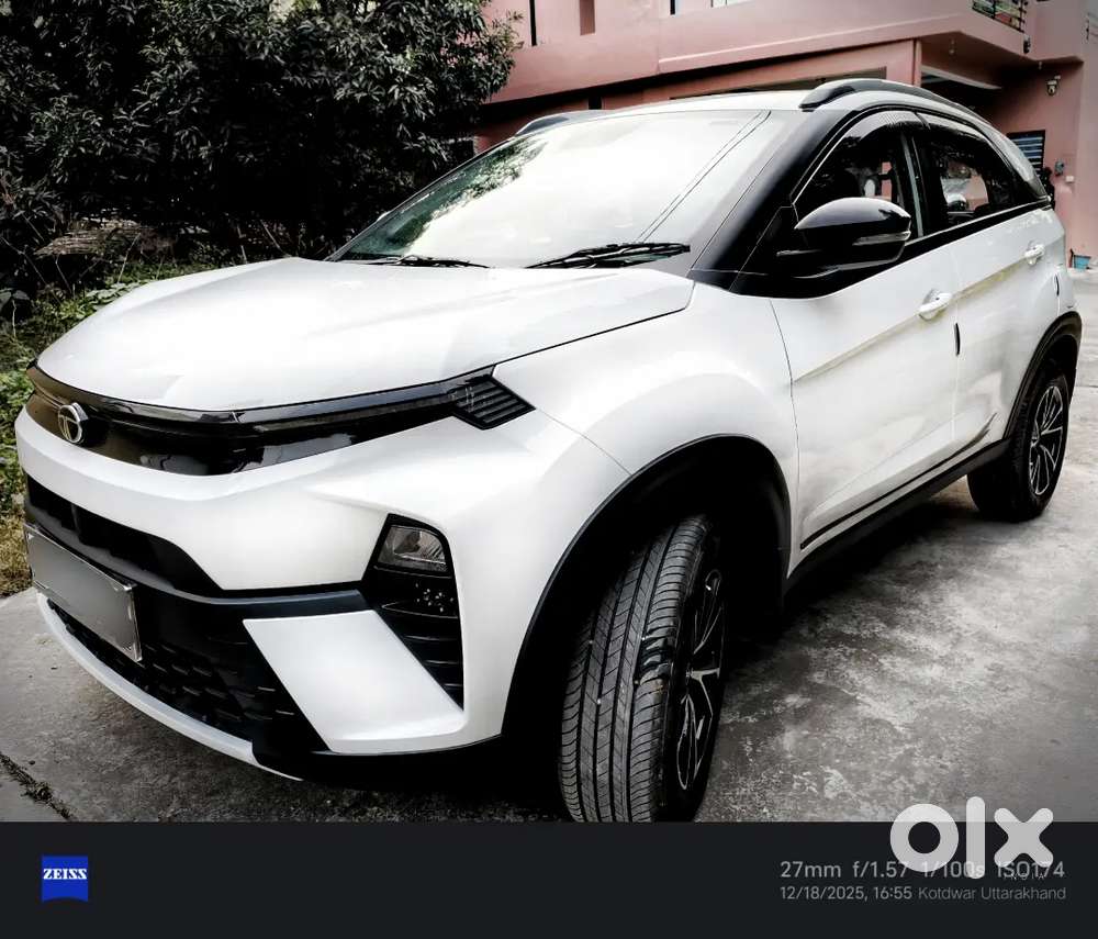 Tata Nexon Pure Plus Sunroof Petrol Manual 2025 Variant