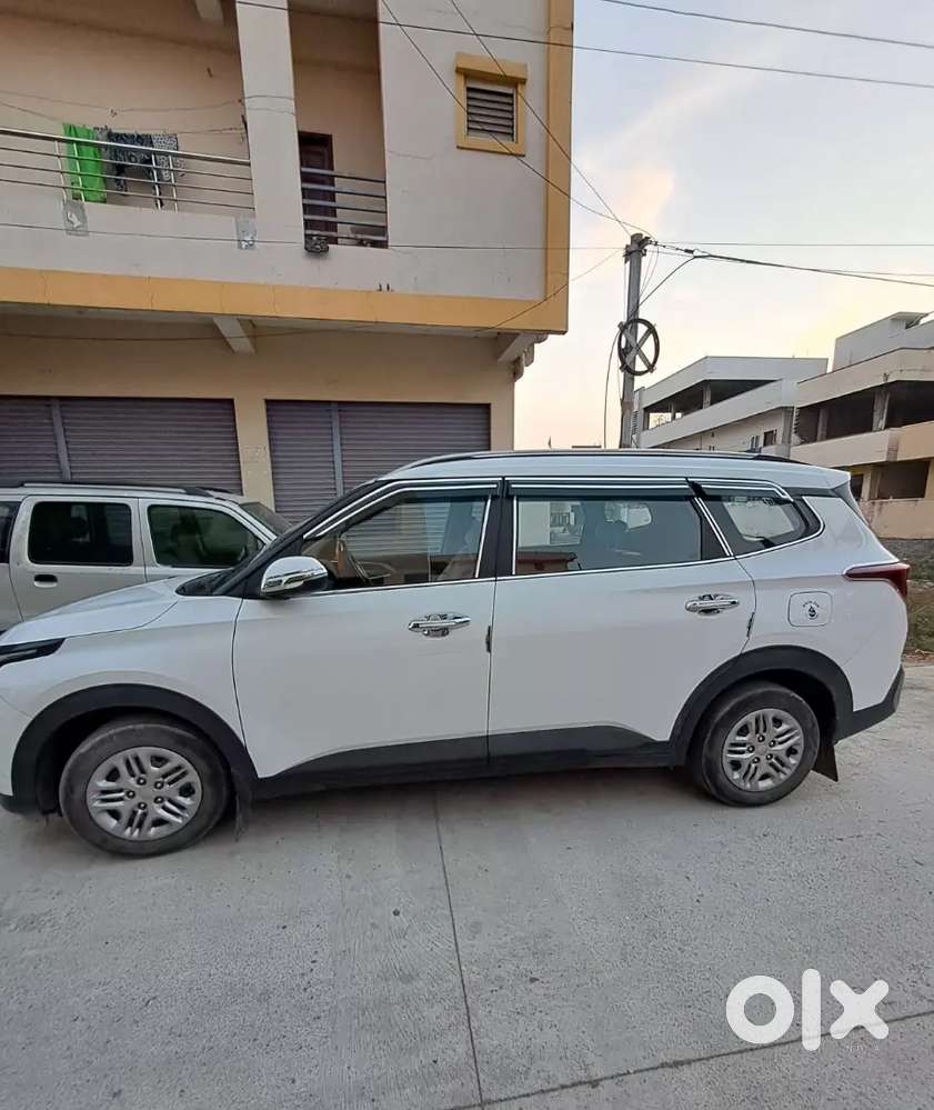 Kia Carens 2023 Petrol Well Maintained And In A1 Condition Like New
