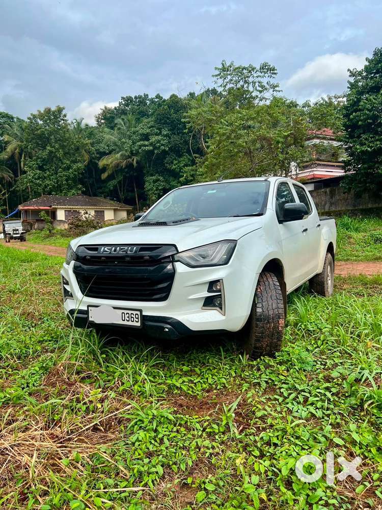Isuzu V-cross Z Prestige 4x4 Mt, 2016, Diesel