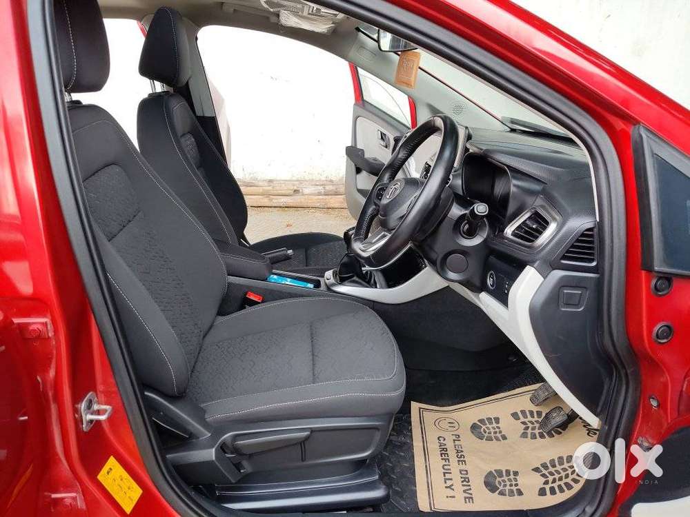 Tata Altroz Xz Plus (s), 2023, Petrol