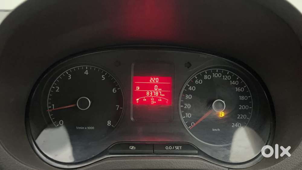 Volkswagen Vento 2010-2013 Petrol Highline, 2013, Petrol