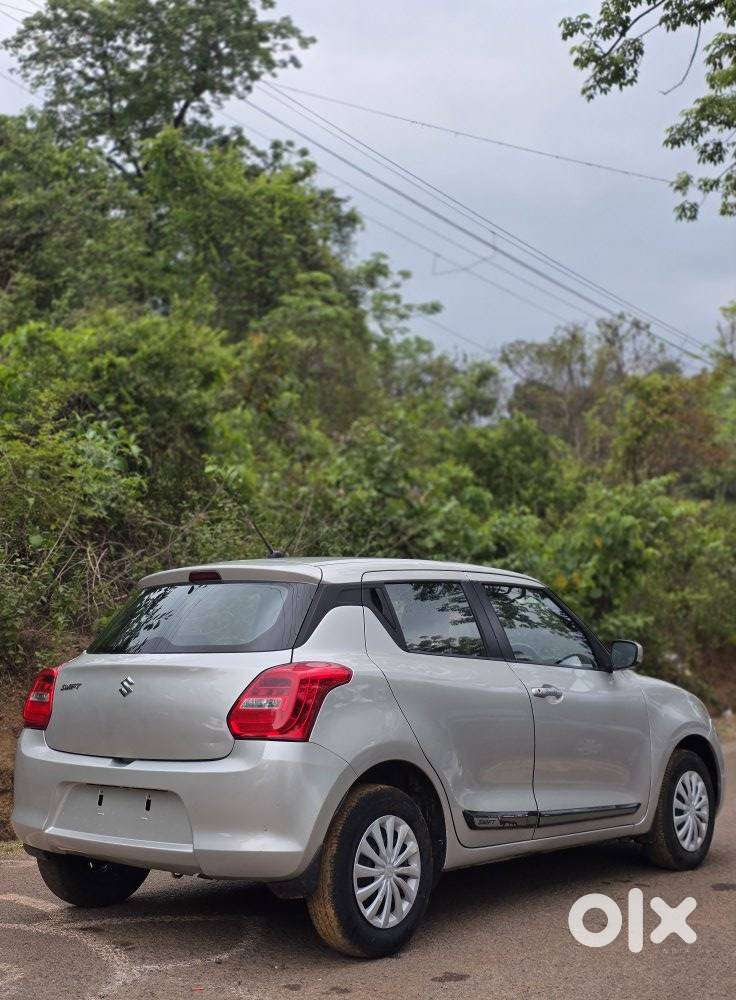 Maruti Suzuki Swift Vxi + Manual, 2018, Petrol