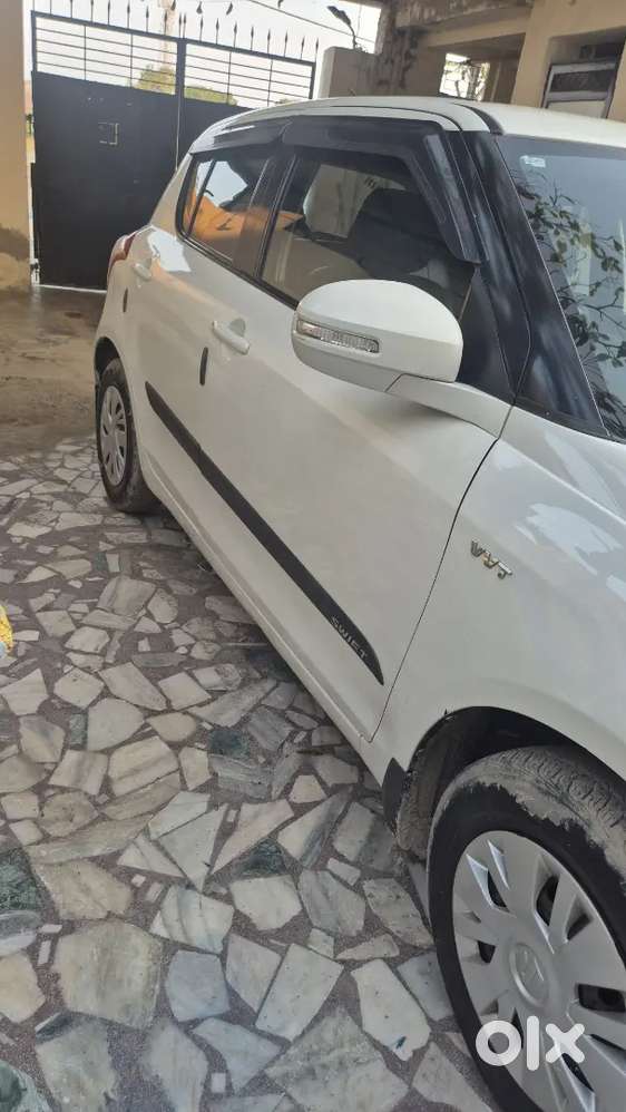 Maruti Suzuki Swift 2017