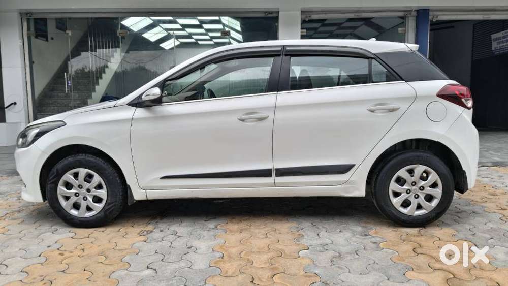 Hyundai I20 Sportz 1.2 Bs-iv, 2018, Petrol