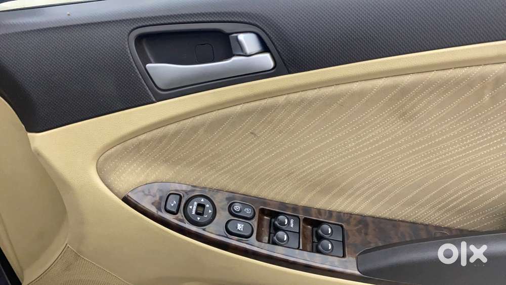 Hyundai Verna [2015-2017] Fluidic 4s 1.6 Vtvt S At, 2015, Petrol