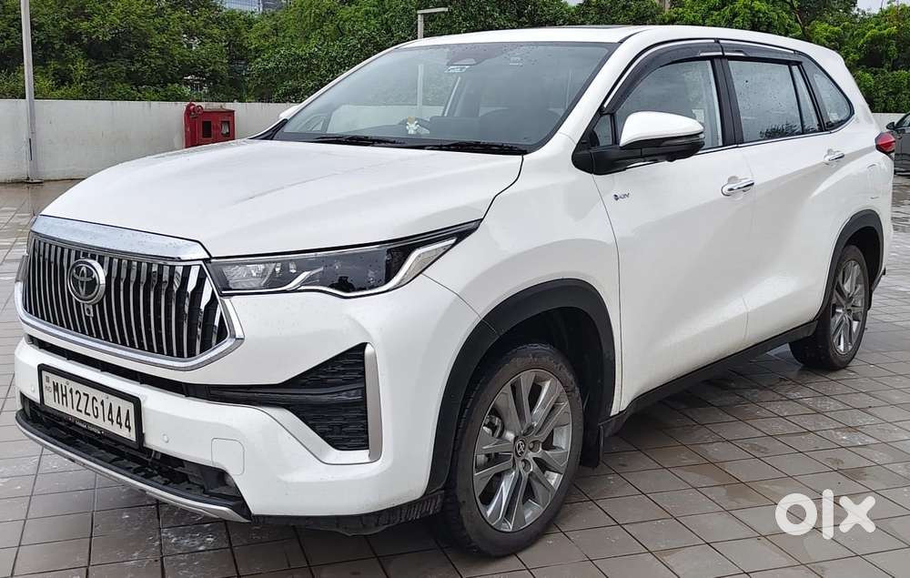 Toyota Innova Hycross 2.0 Zx (o) Hybrid 7 Str, 2026, Petrol