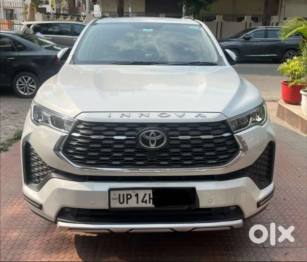 Toyota Innova Hycross, 2026, Petrol