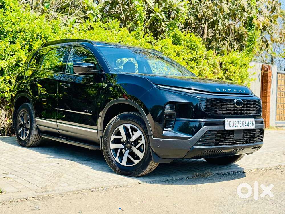 Tata Safari Pure Plus S Dark Edition At, 2025, Diesel