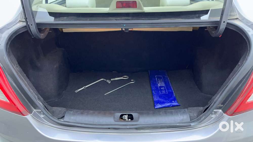 Maruti Suzuki Swift Dzire 1.3 Vxi, 2014, Petrol