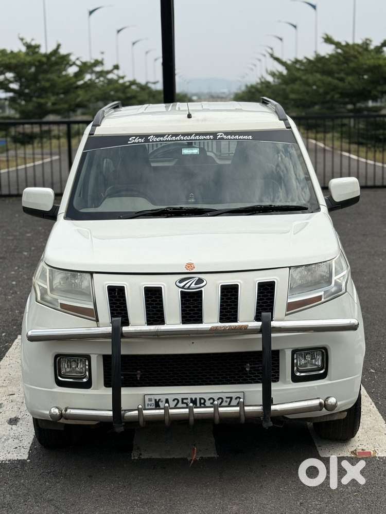Mahindra Tuv 300 T8 Amt, 2016, Diesel