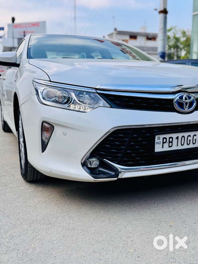 Next To Showroom Car