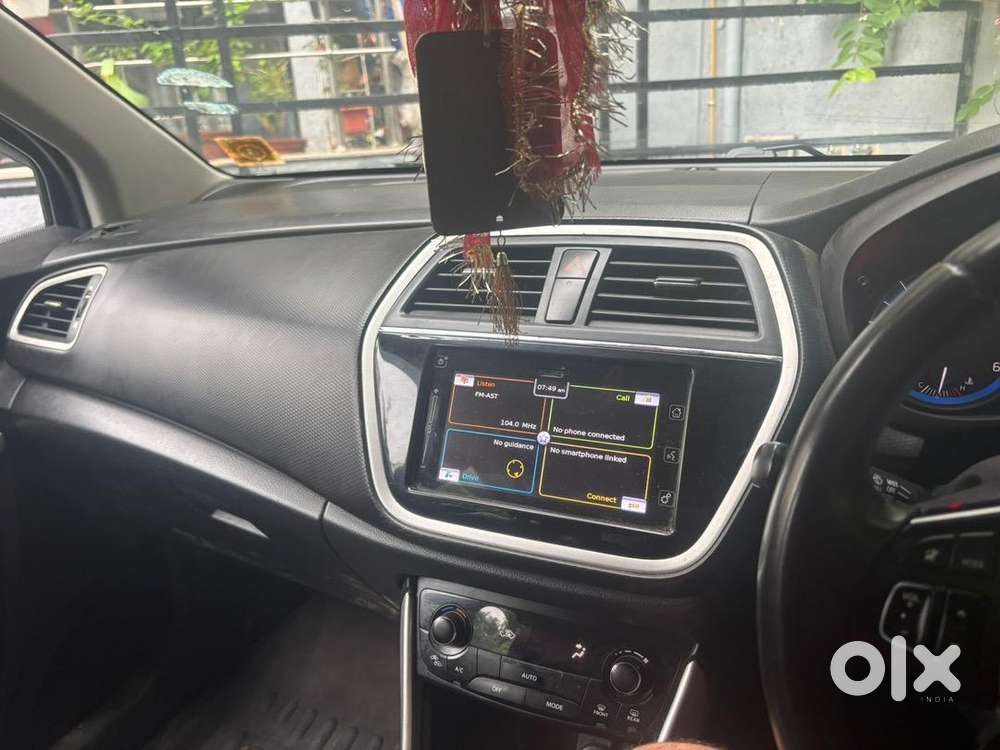 Maruti Suzuki S-cross 2016 Diesel Good Condition