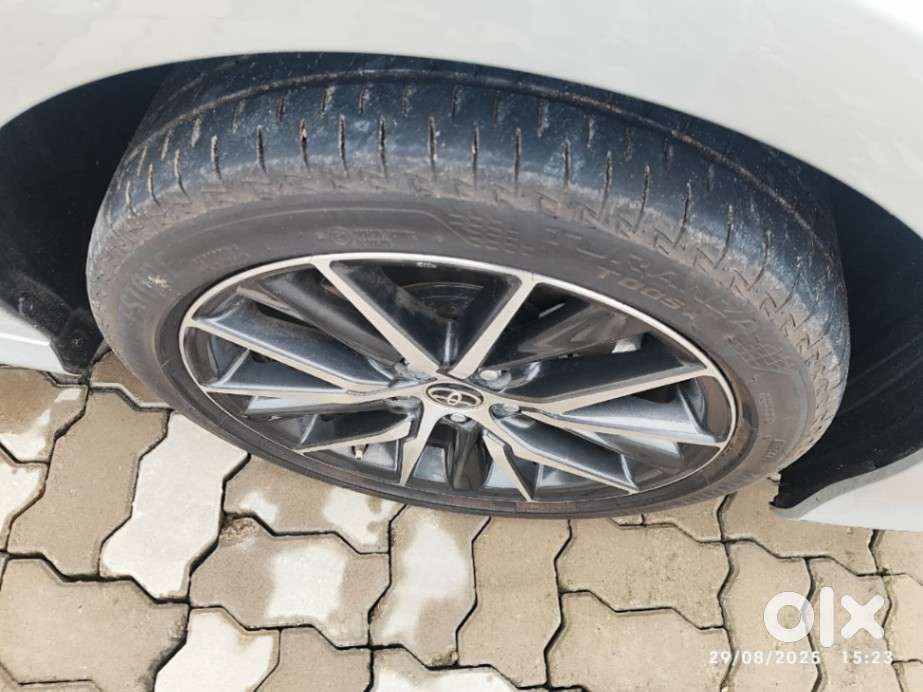 Toyota Camry Hybrid, 2024, Cng & Hybrids