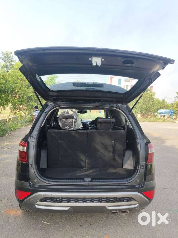 Hyundai Alcazar 2.0 Signature (o) Petrol At 6 Str, 2021, Petrol