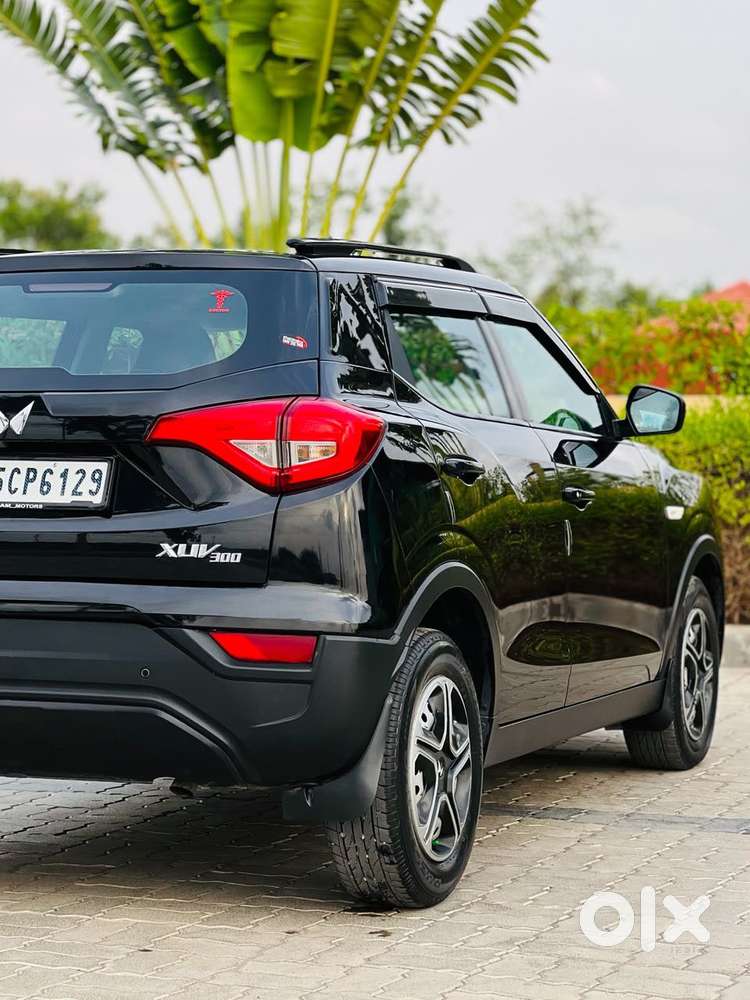 Mahindra Xuv300 W4, 2024, Petrol