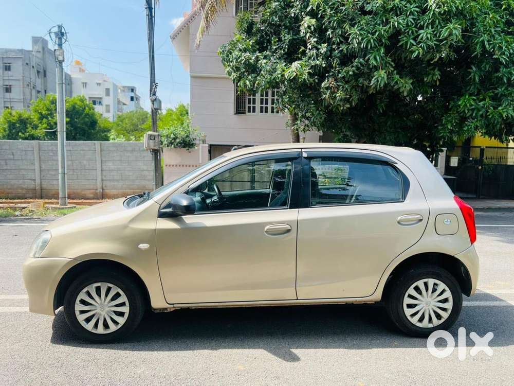 Toyota Etios Liva G Plus, 2012, Petrol