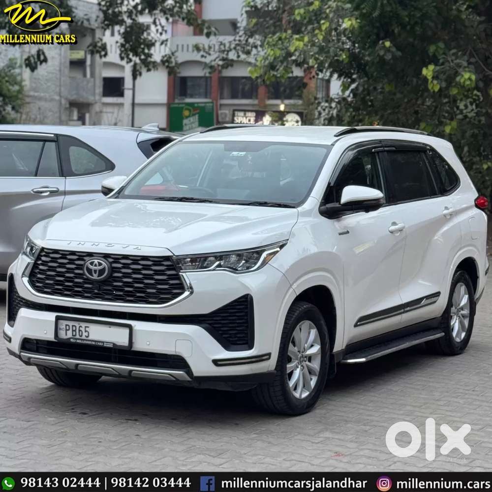 Toyota Innova Hycross 2.0 Vx Hybrid 8 Str, 2023, Petrol