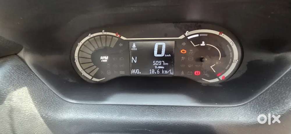 Nissan Magnite 2025 Petrol 5500 Km Driven