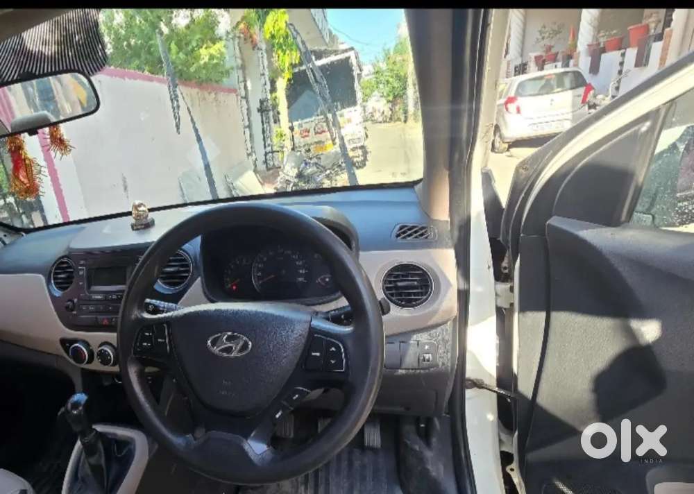 Hyundai Xcent Diesel 2018 Variant