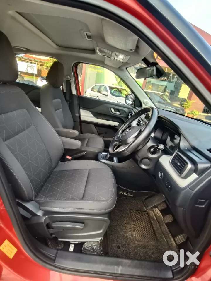 Tata Punch Creative Dual Tone Mt Sunroof, 2023, Petrol