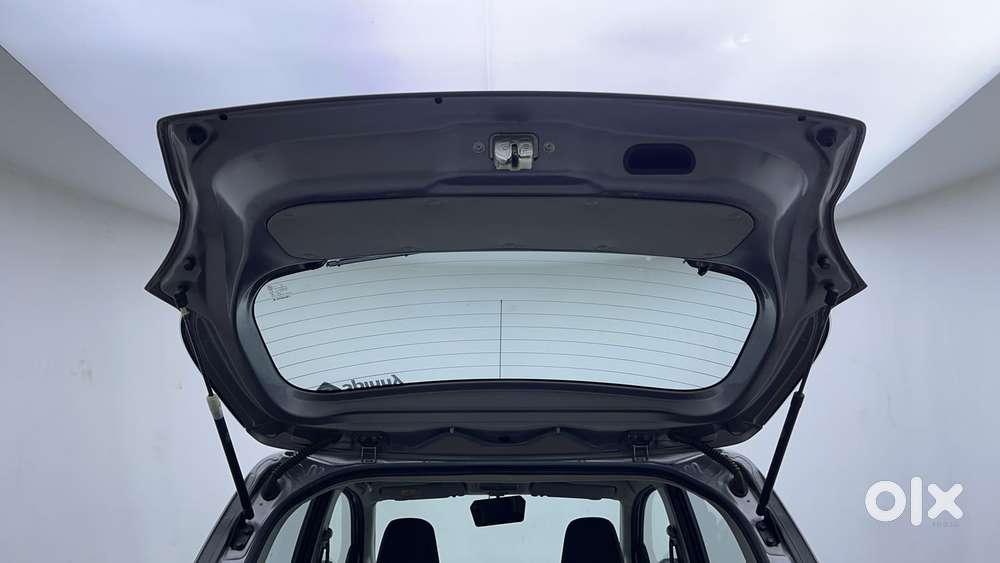 Maruti Suzuki Celerio Zxi Optional Amt, 2017, Petrol