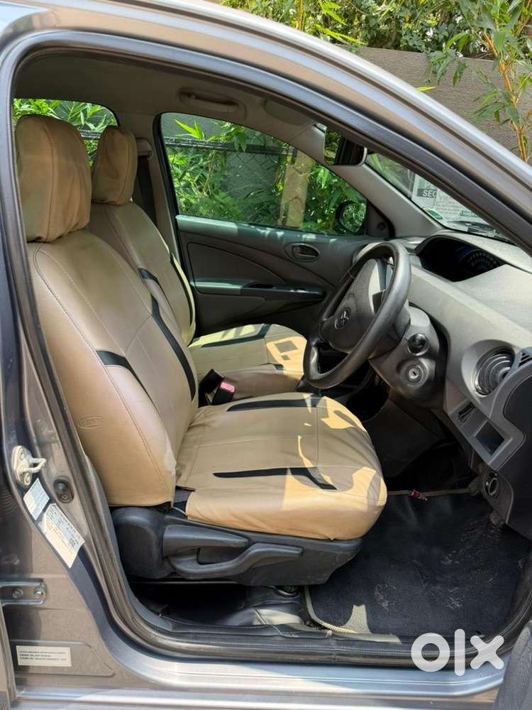 Toyota Etios Liva 2013 Petrol Well Maintained