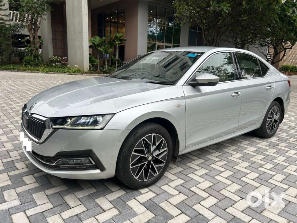 Skoda Octavia 2.0 L K Tsi At, 2022, Petrol