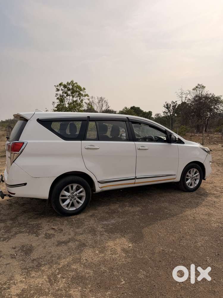 Toyota Innova Crysta 2.4 V, 2017, Diesel