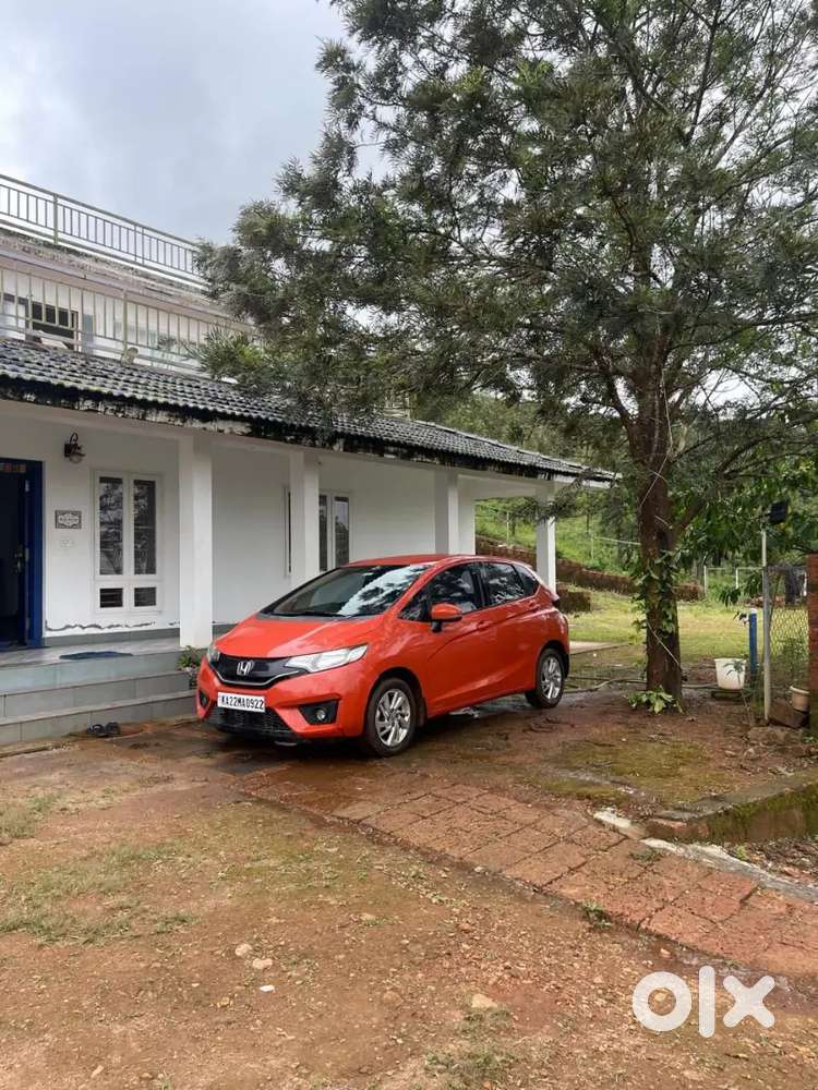 Honda Jazz 2016 Petrol Well Maintained