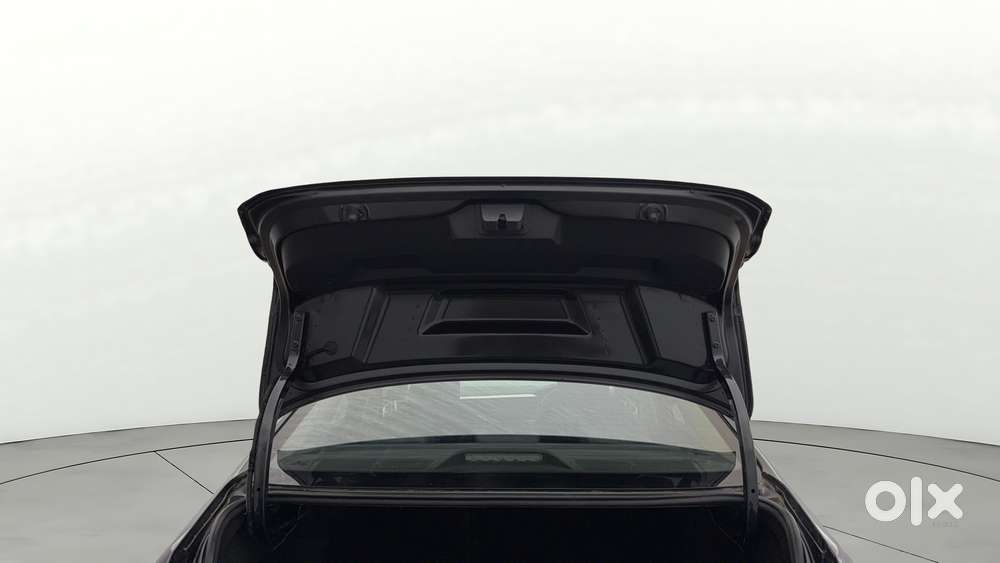 Volkswagen Virtus 1.0 Topline Tsi At, 2023, Petrol