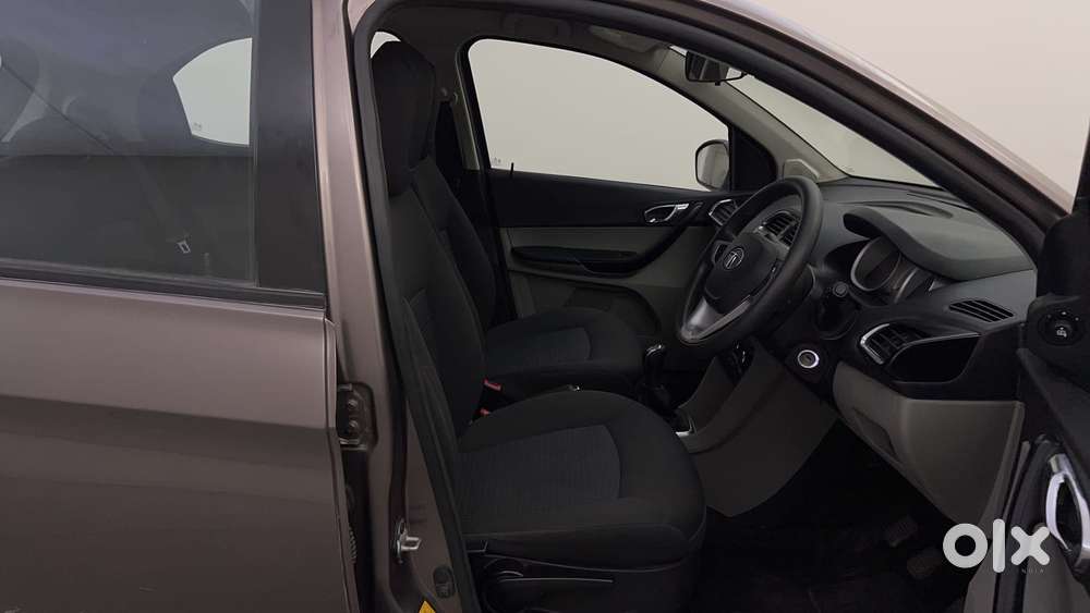 Tata Tiago Xz, 2016, Petrol