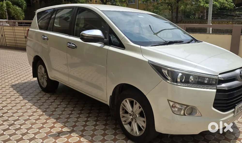 Toyota Innova Crysta 2016 Diesel 115000 Km Driven