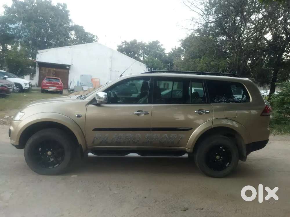 Mitsubishi Pajero Sport 2016
