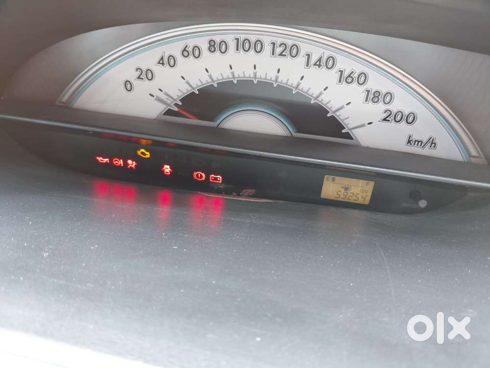 Toyota Etios Liva 2011-2012 G, 2011, Petrol