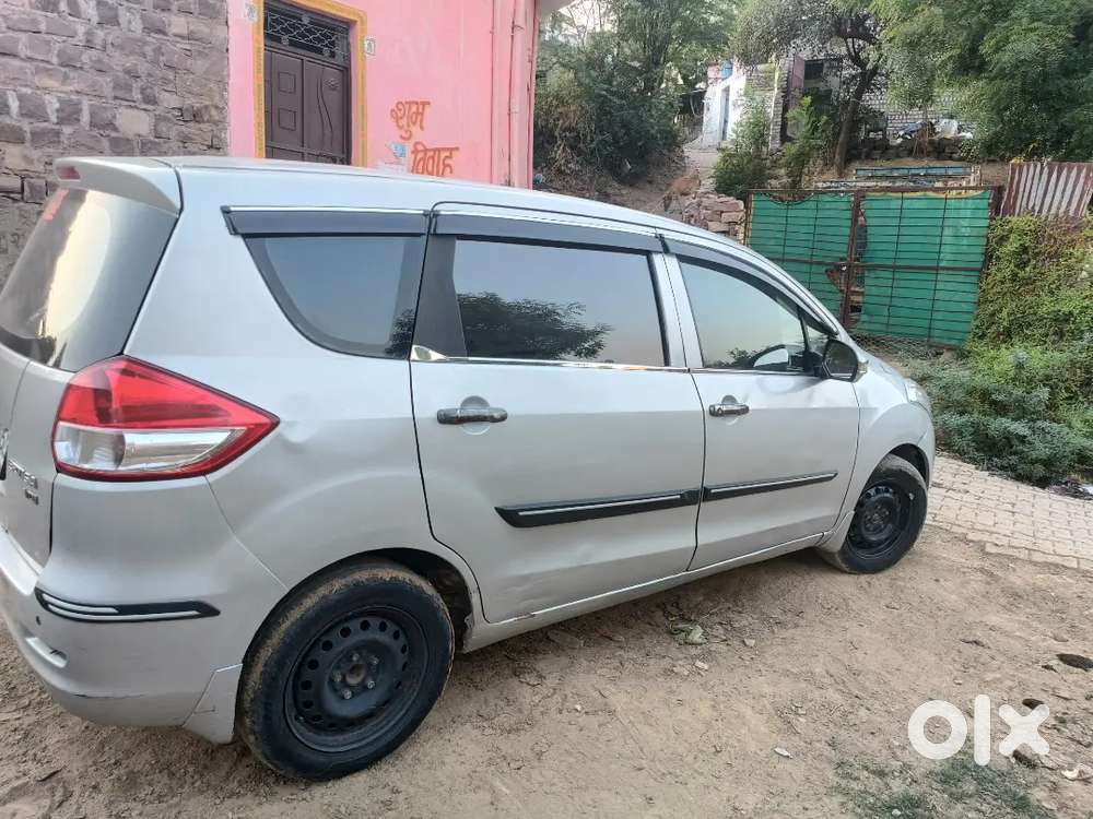 Maruti Suzuki Ertiga 2013 Diesel 100000 Km Driven