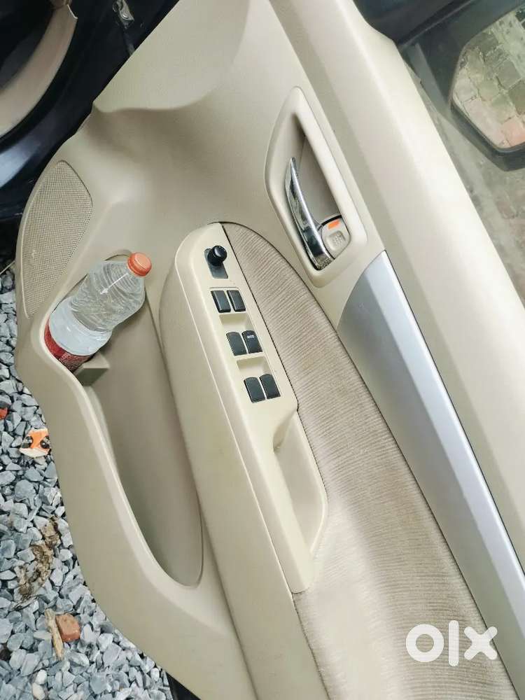 Maruti Suzuki Ertiga 2013