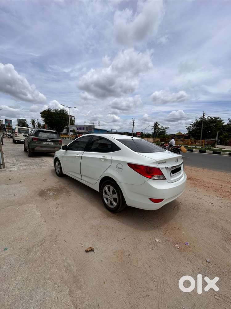Hyundai Fluidic Verna 2013