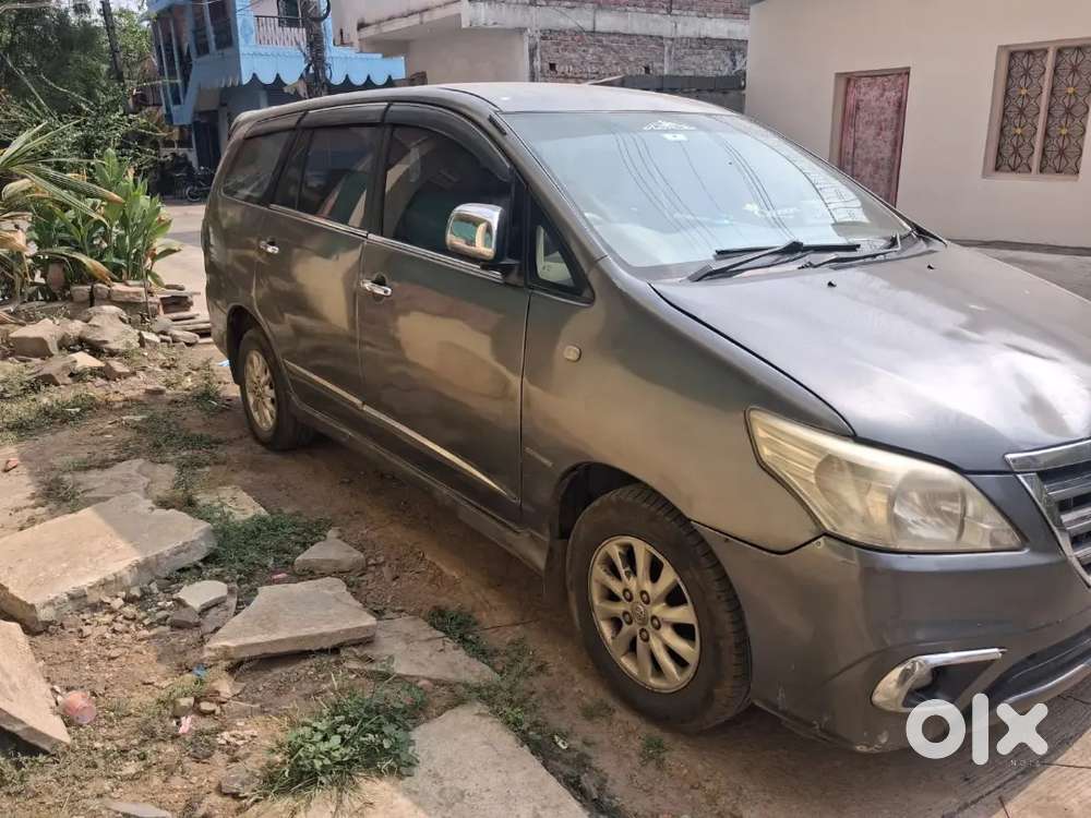 Toyota Innova 2013 Diesel Well Maintained