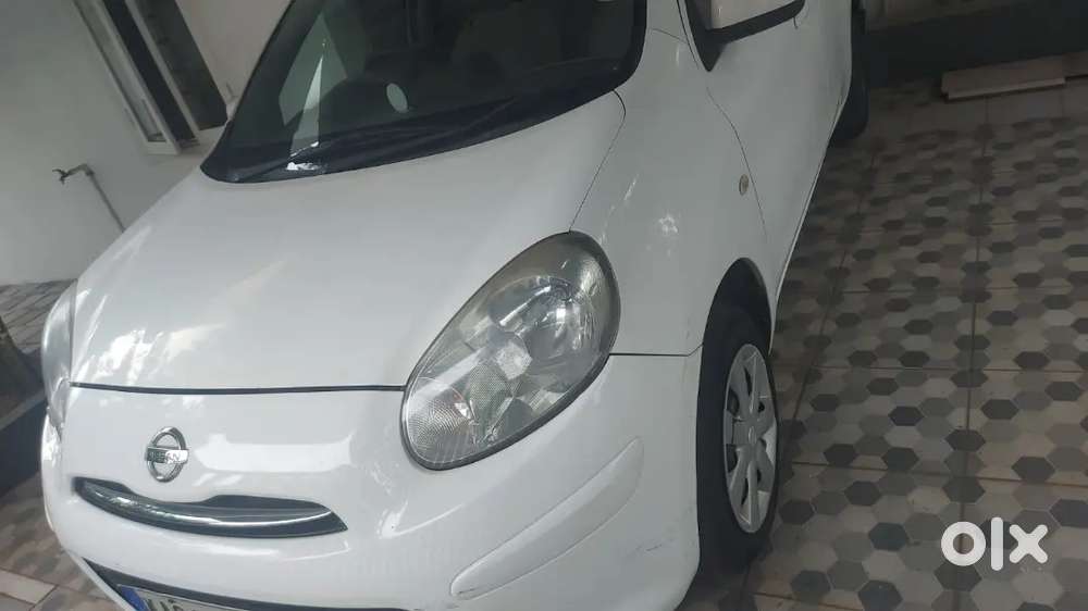 Nissan Micra Petrol 2012 Variant