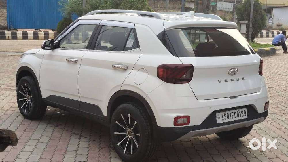 Hyundai Venue 1.2 S Plus, 2022, Petrol